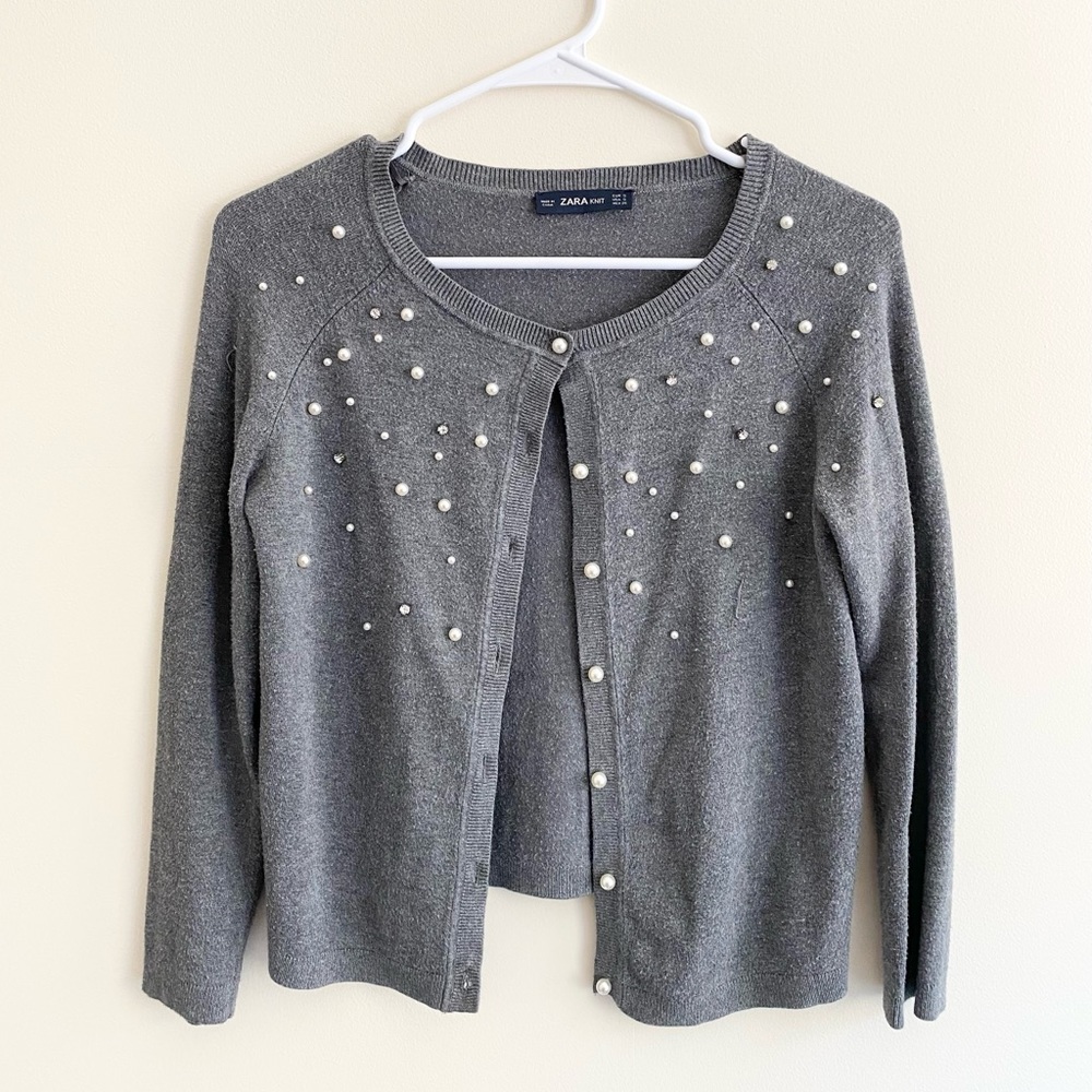 Zara sweater 🤍